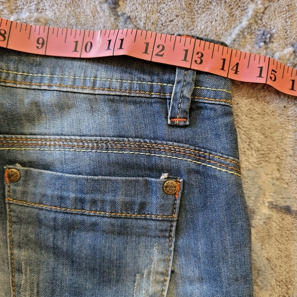 Jeans - Picture 6 of 11